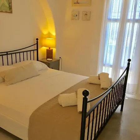 Anthos House